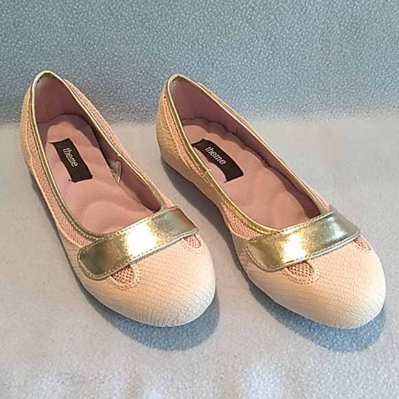 Theme Shoes - Theme flats